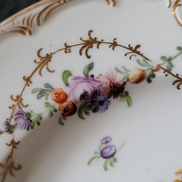 Antique Meissen Deep Plate Courting Couple Romantic Scene Floral Design 8.75" - Picture 4 of 8